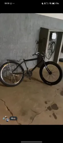 Troco bike "montadinha" com os "Maxxis"/troco em ps4 em bom estado 