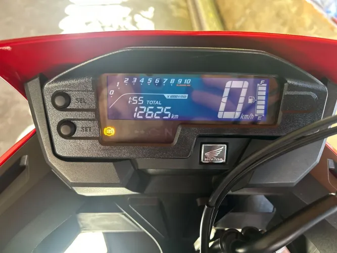 XRE rally a última que saiu moto é ZERA , dispenso curiosos vem no resumo