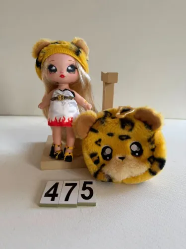 NA! NA! NA! SURPRISE SERIES 1CJ COM BOLSINHA TIPO CHAVEIRINHO