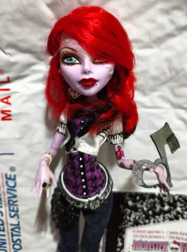 Boneca Monster high Operetta básica