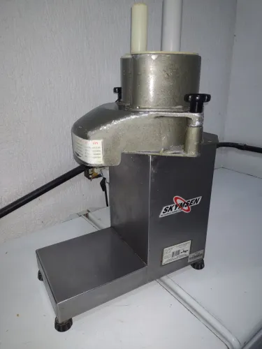 Vendo excelente processador Skysen