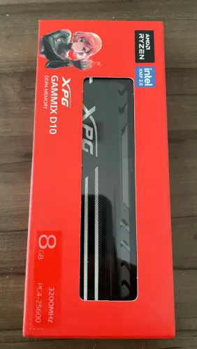 Memória RAM ADATA XPG Gammix D10 de 8GB, DDR4, 3200MHz (nova)