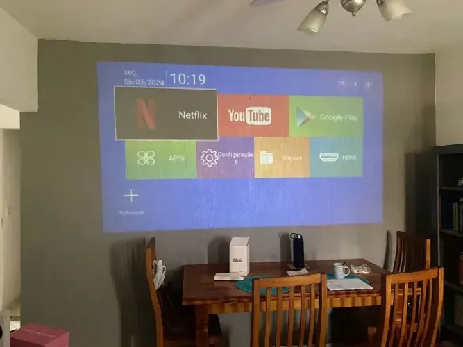 Projetor 4K HD 150 Polegadas Celular, Tv B0x, Xbox, PS, Pc, Wifi e Bluetooth HY300