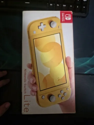 Vendo Nintendo Switch Lite + Cartão 128GB