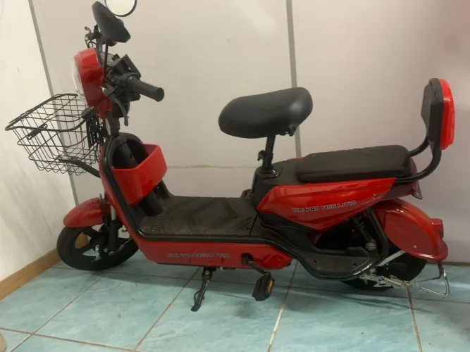 Vendo moto elétrica em perfeito estado