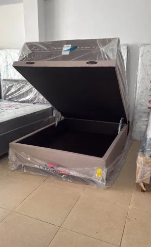 Base de casal solteiro Queen (novo) 