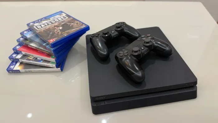 PlayStation 4 Slim - 500gb