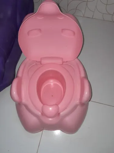 Troninho e escadinha para desfralde