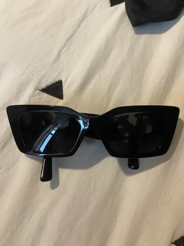 Óculos de sol Valentino modelo VA 4074 500187