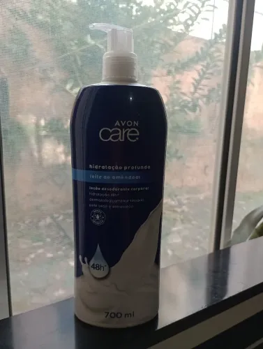 Hidratante corporal Avon Care 700ml