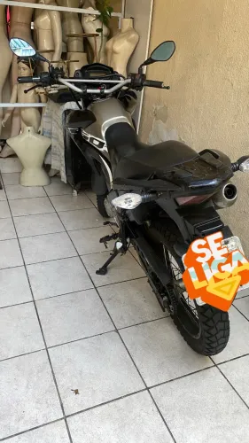 vende-se moto com débitos atrasados