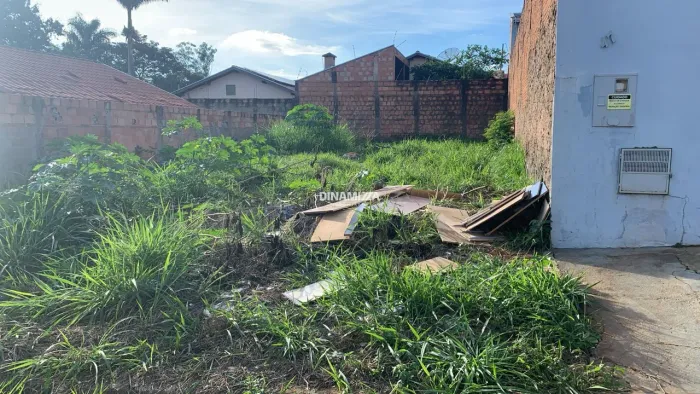 Terreno à venda no Bairro Recreio dos Bandeirantes
