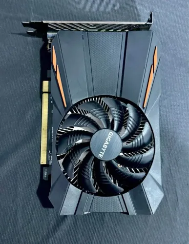 RX 560-COM DEFEITO