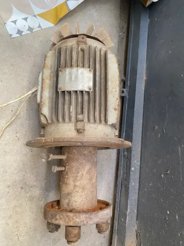 Motor trifásico 3 CV com tensão 220, 380 e 440
