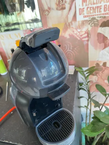 Cafeteira mini Dolce Gusto