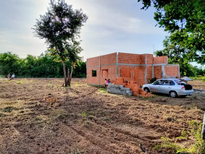 More no Campo: Chácara 2 Hec com Casa de 3 Qts (1 Suíte).