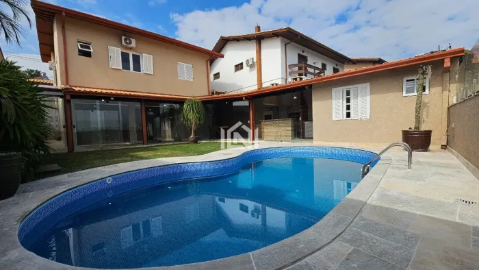 Casa para venda ou locação no condomínio São Paulo II