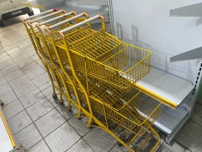 Caixa gondulas carrinhos