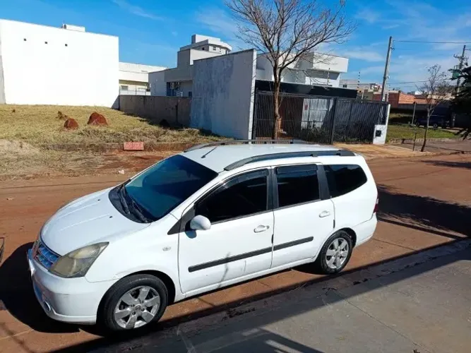 Nissan Livina Grand SL 1.8 16V Flex Fuel Aut. 2012