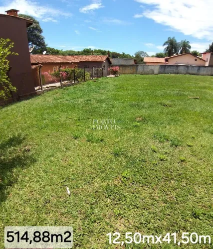 Terreno plano com 514 m² no Parque Xangrilá