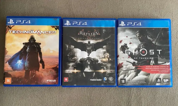 Jogos de PS4 pra trocar ou vender 