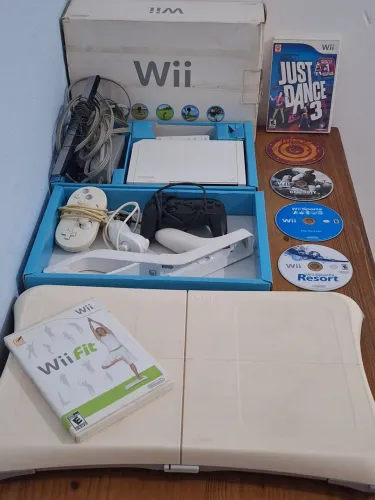 Nintendo Wii completo + Wii Fit Balance Board