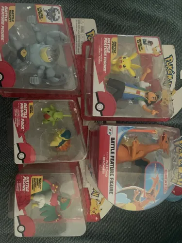 Brinquedos pokemon