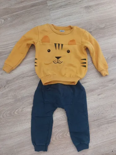 Blusa infantil Tamanho 2 + Calça gratis