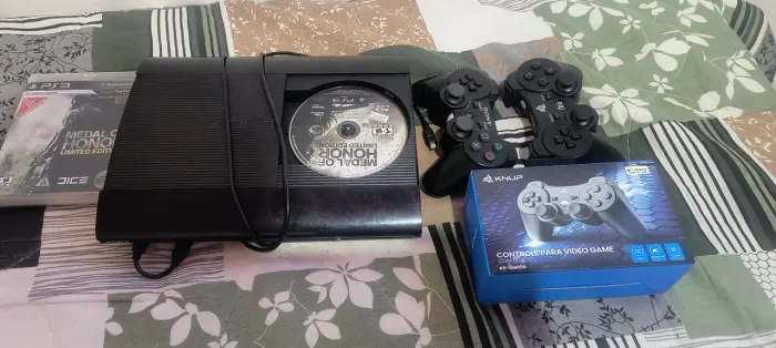 PS3 super slim 500 gb