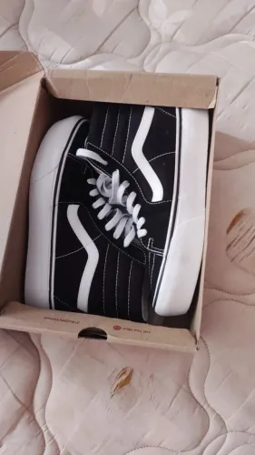 TÊNIS UNISSEX VANS (NOVO)