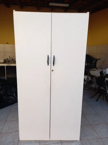 Armario 2 portas 178 altura × 90 largura x 48profundidade