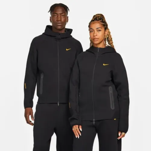 Conjunto NOCTA x Nike Tech Fleece