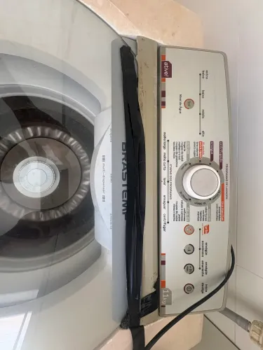 Máquina de Lavar *COM DEFEITO*