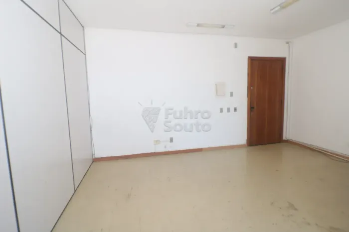 Sala Comercial com 131,42m² e Terraço no Centro Empresarial Albert Einstein