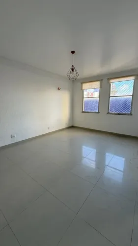 Apartamento amplo em Amaralina 2 quartos com garagem
