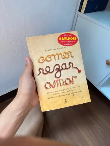 livro comer, rezar, amar
