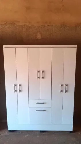 Guarda roupa usado