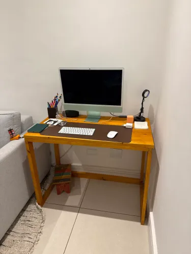 Mesa escritorio - escrivaninha - madeira maciça
