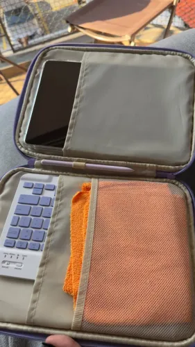 Samsung Galaxy Tab S9 FE (Lilás) + Kit Completo de Acessórios (Teclado, Mouse, Caneta, Cap