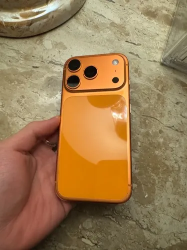 Iphone 17 PRO Orange - 256gb - eSIM