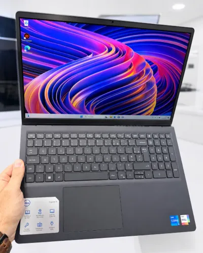 Notebook Dell Inspiron 15 I3530 i5 8GB 512GB SSD