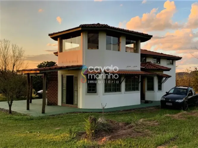 Sítio à venda - 8 dormitórios sendo 2 suítes - 12 vagas - 48000 m² - Zona Rural - Santo An