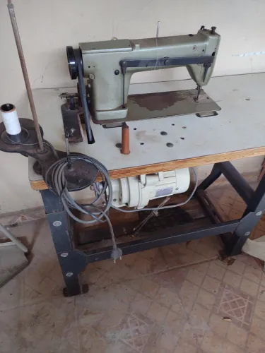 Máquina de Costura Industrial Singer