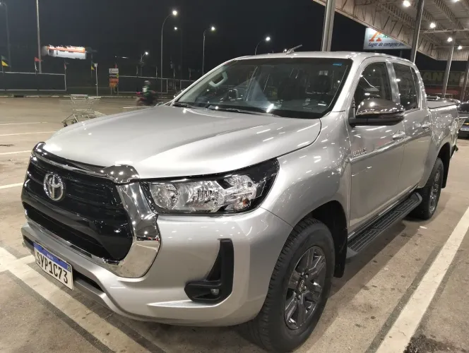 Toyota Hilux CD SR 4X4 2.8 TDI Diesel Aut. 2024