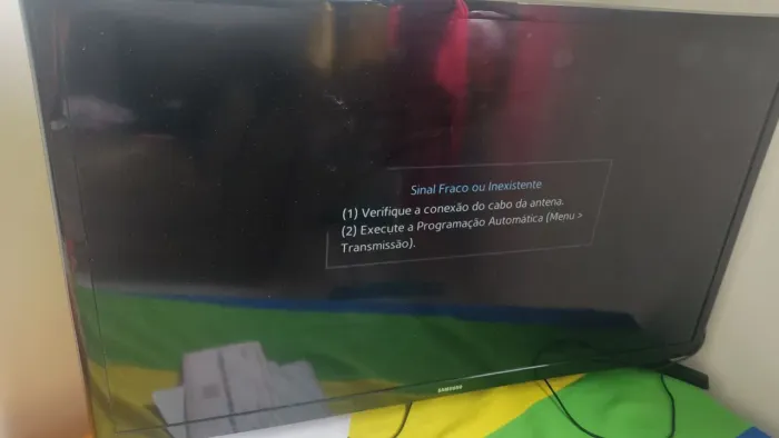 Tv Samsung 32 " (tela com defeito)