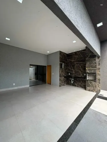 Casa à Venda 3 quartos, sendo 1 suíte no Jardim dos Girassóis  Aparecida de Goiânia