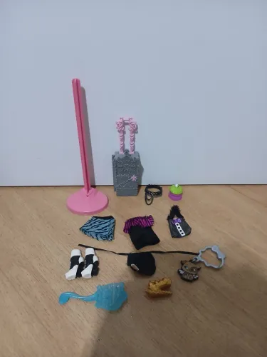 Monster high acessórios - ler descrição 