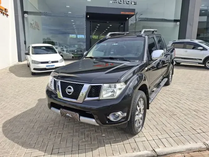Nissan Frontier SL CD 4X4 2.5tb Diesel AUT 2014
