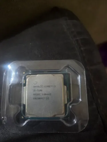 Processador Intel I3 7100