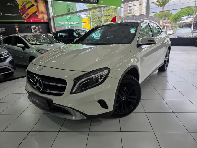Mercedes-Benz GLA 200 Vis. Black ED. 1.6 TB 16V Aut. 2015